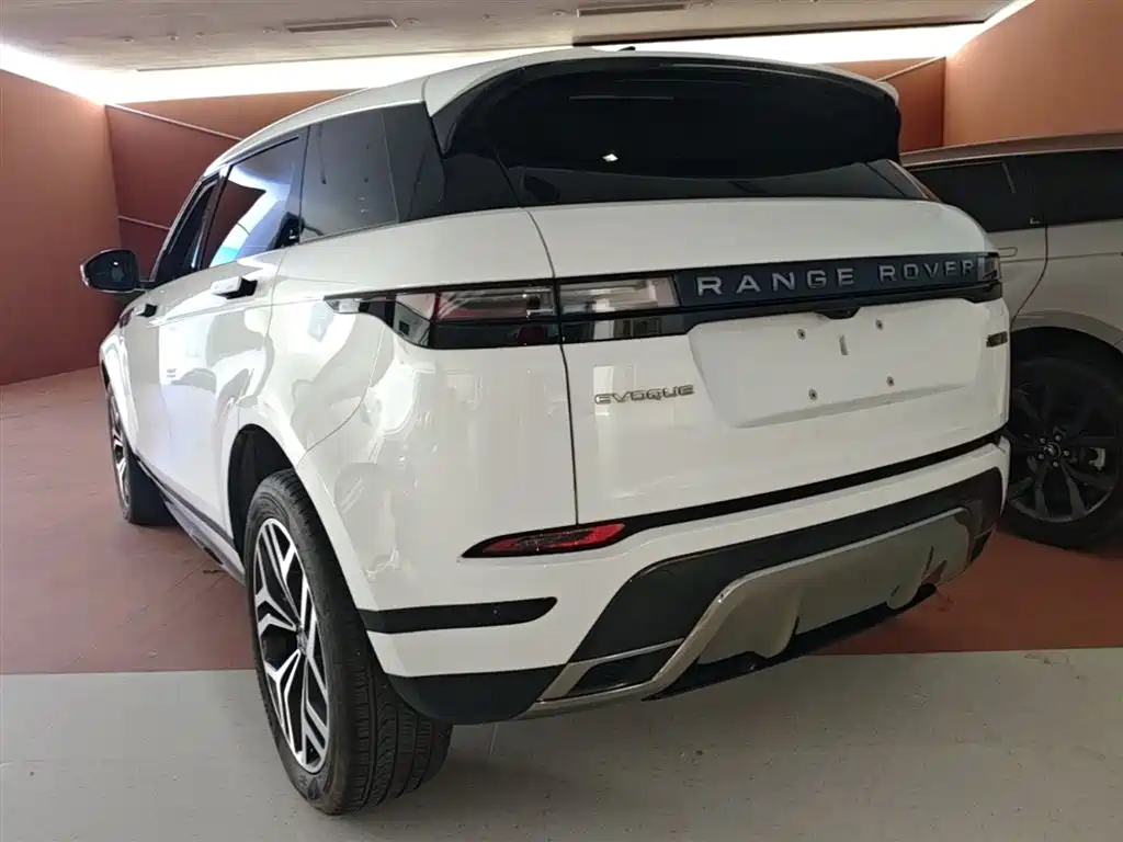 Land Rover Range Rover Evoque 2024 Range Rover Evoque L 249PS Light Master Edition фото 5