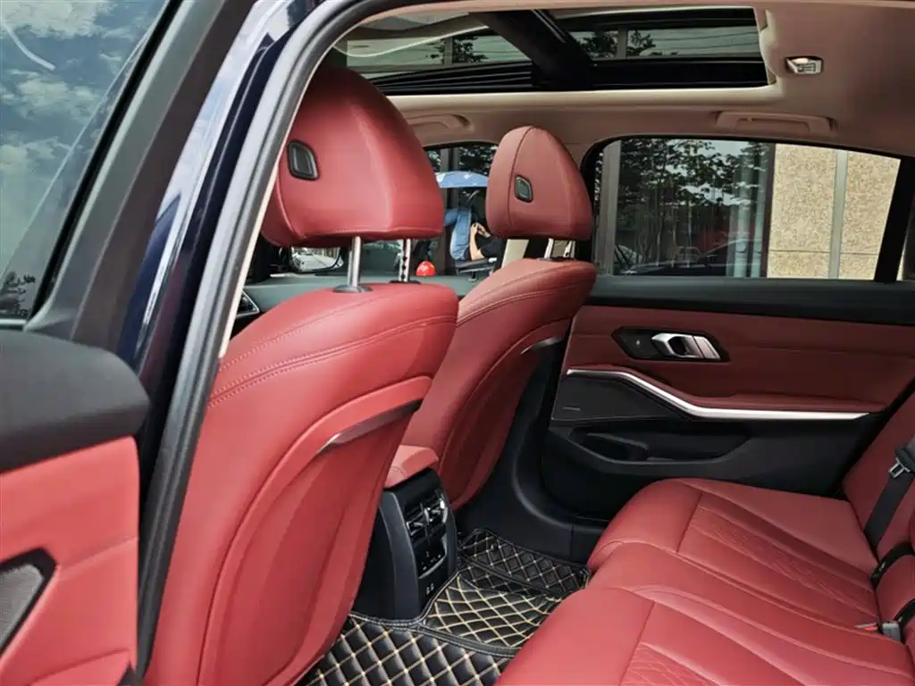 BMW 3 Series 2023 325Li M Sport Black Night Package фото 16