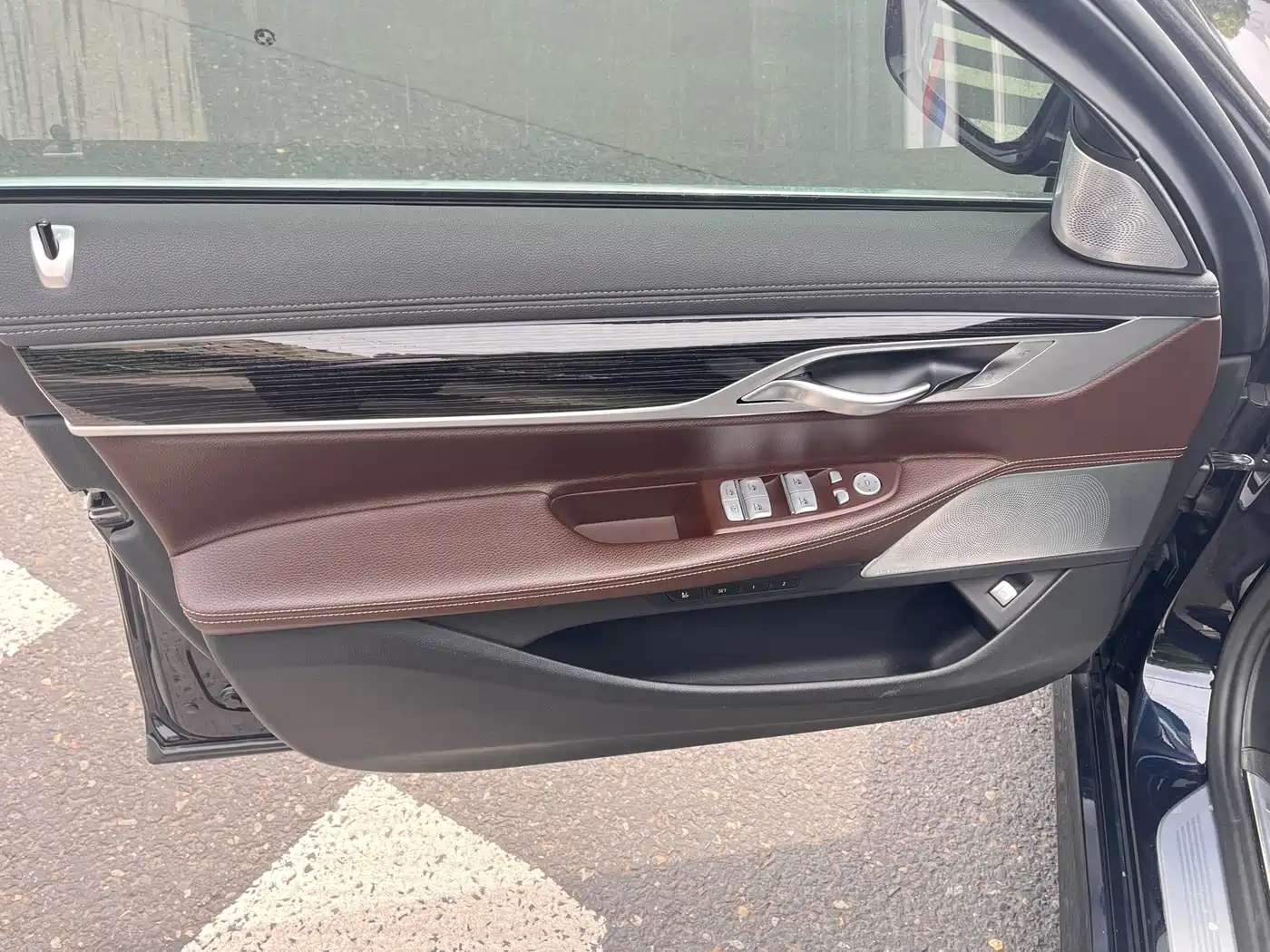 BMW 7 Series 2018 730Li Leading Type M Sport Package фото 4