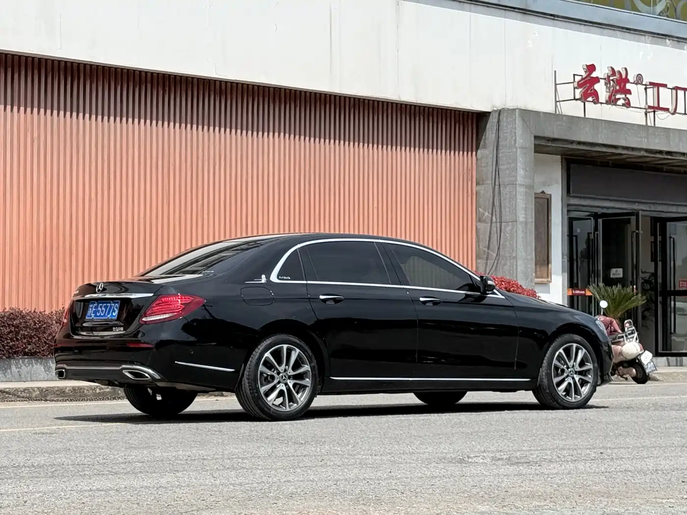 Mercedes-Benz E-Class 2018 Facelift E 200 L фото 7