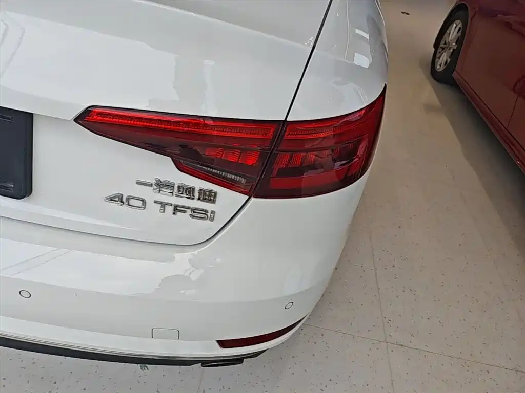 Audi A4L 2017 40 TFSI Style Edition фото 8