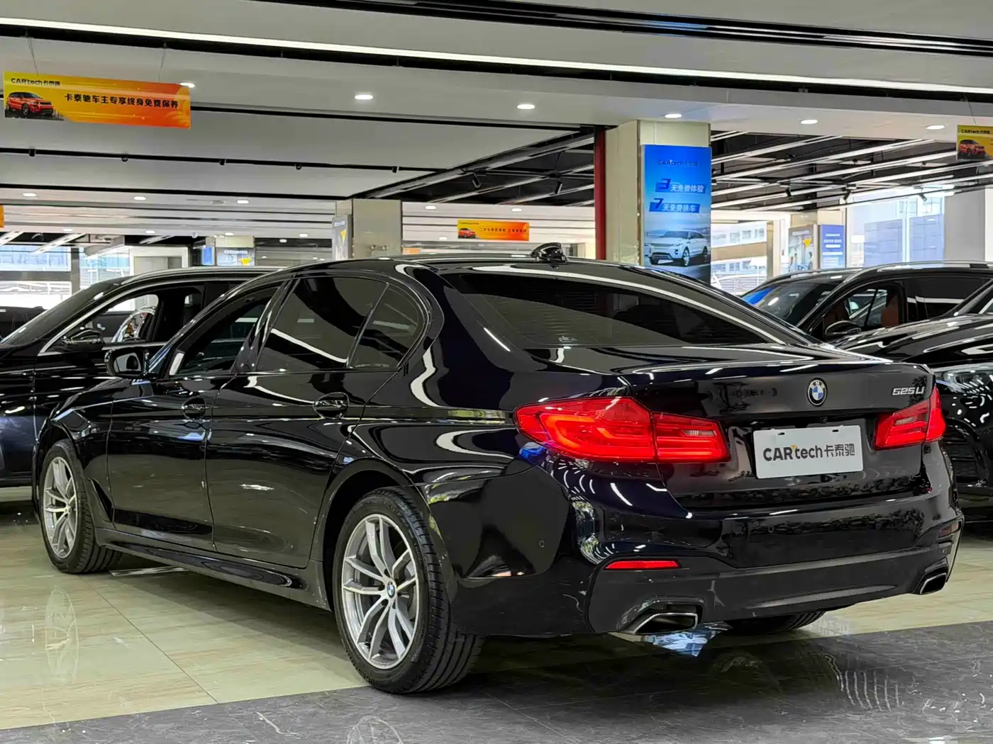 BMW 5 Series 2019 525Li M Sport Package фото 7