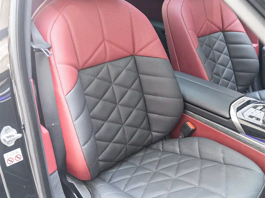 BMW 7 Series 2023 Model 735Li M Sport Package фото 25