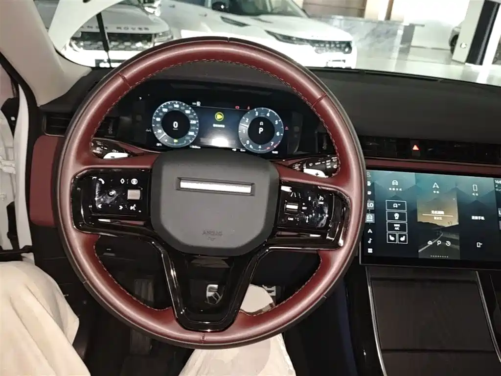 Land Rover Range Rover Evoque 2024 Range Rover Evoque L 249PS Light Master Edition фото 11