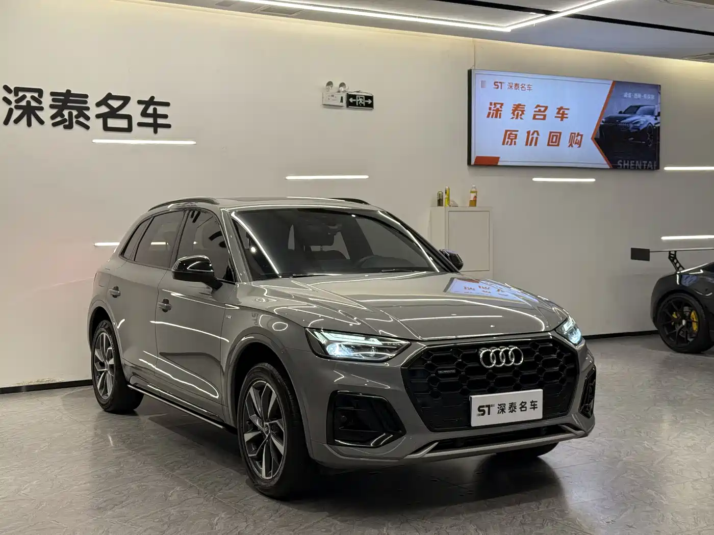 Audi Q5L 2025 40 TFSI Luxury Dynamic фото 4