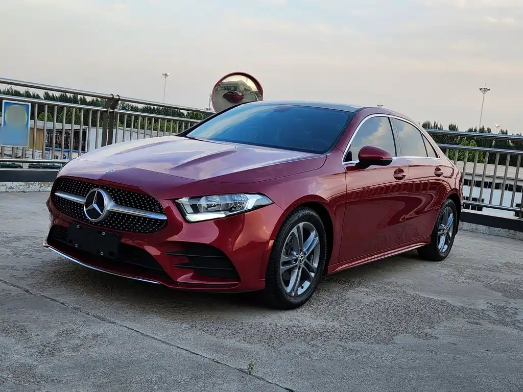 Фото 1 - Mercedes-Benz A-Class
