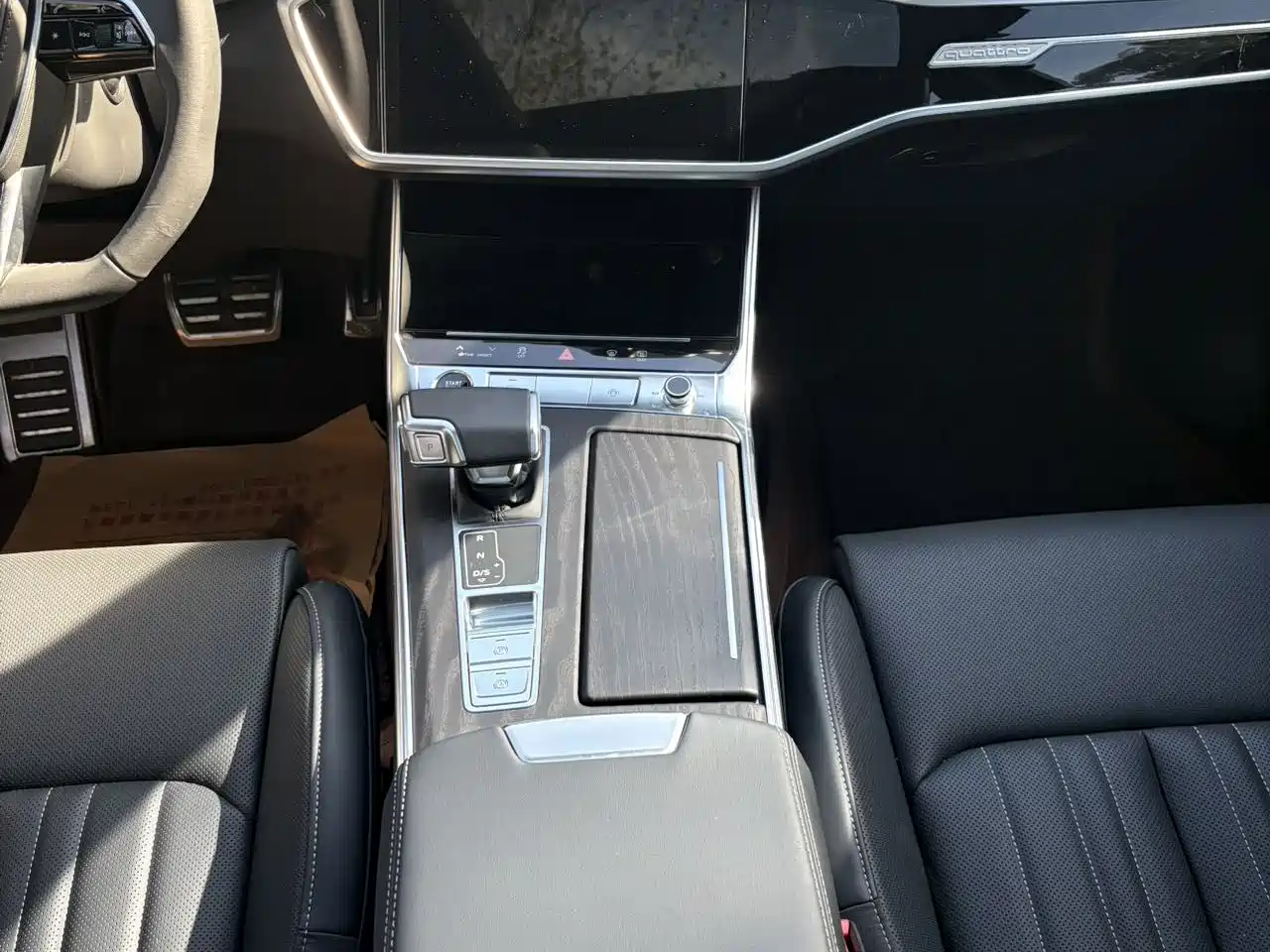 Photo 12 - Audi A6L
