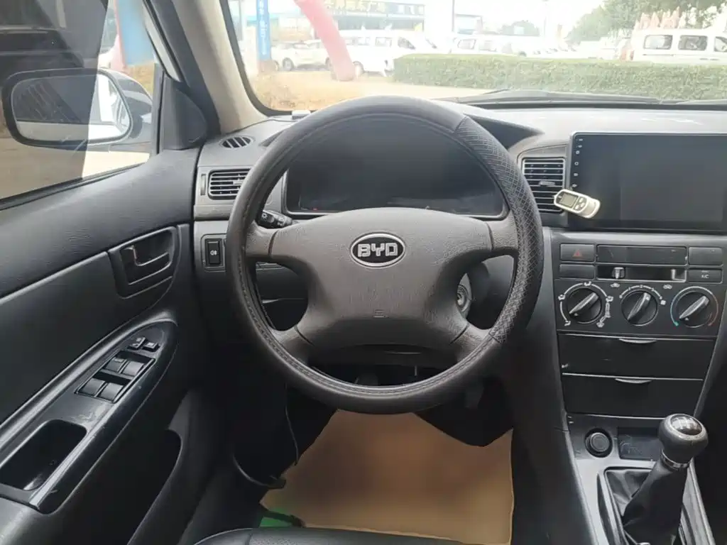 صورة 11 - BYD F3