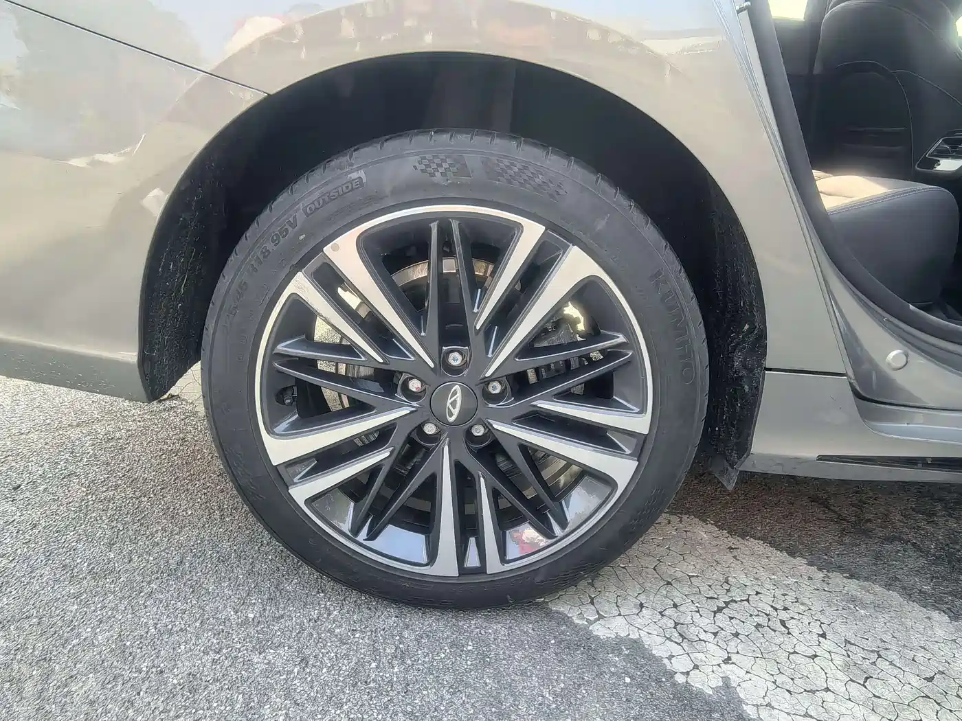 CHERY ARRIZO 8