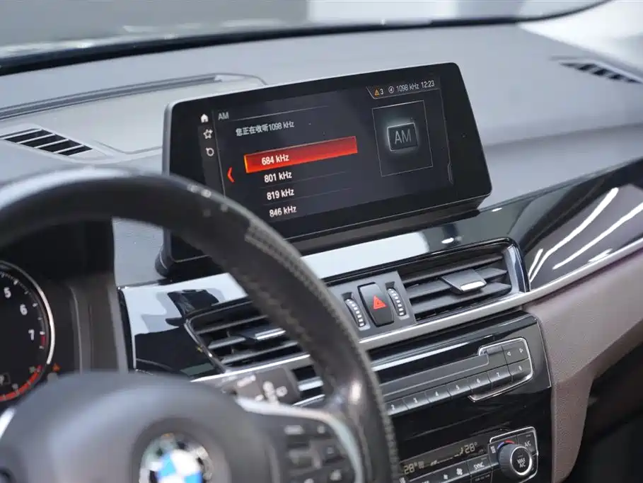 BMW X1 2020 sDrive25Li Leading Model фото 17