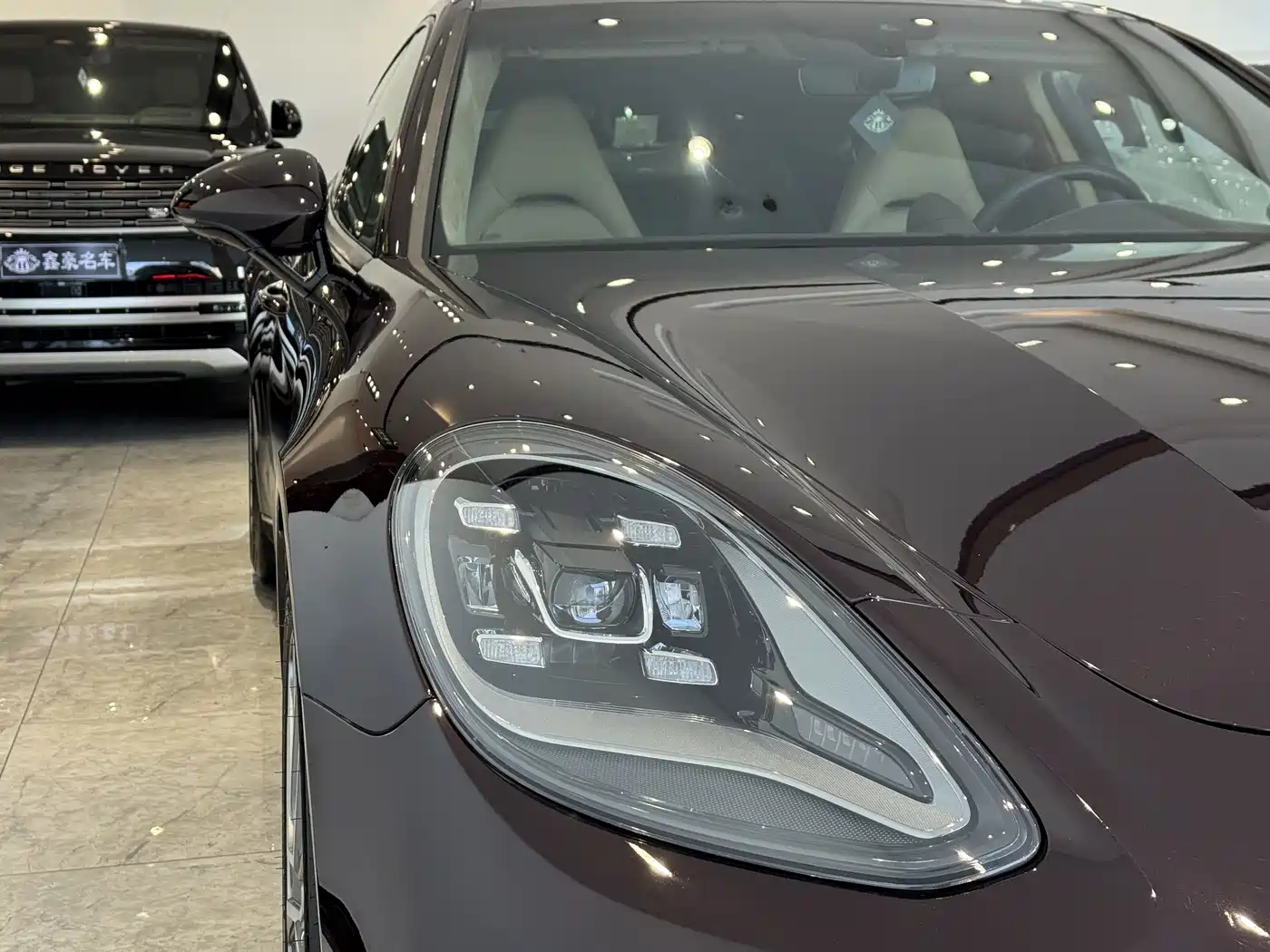Porsche Panamera 2023 Panamera 4 Executive Long Wheelbase 2.9T фото 3