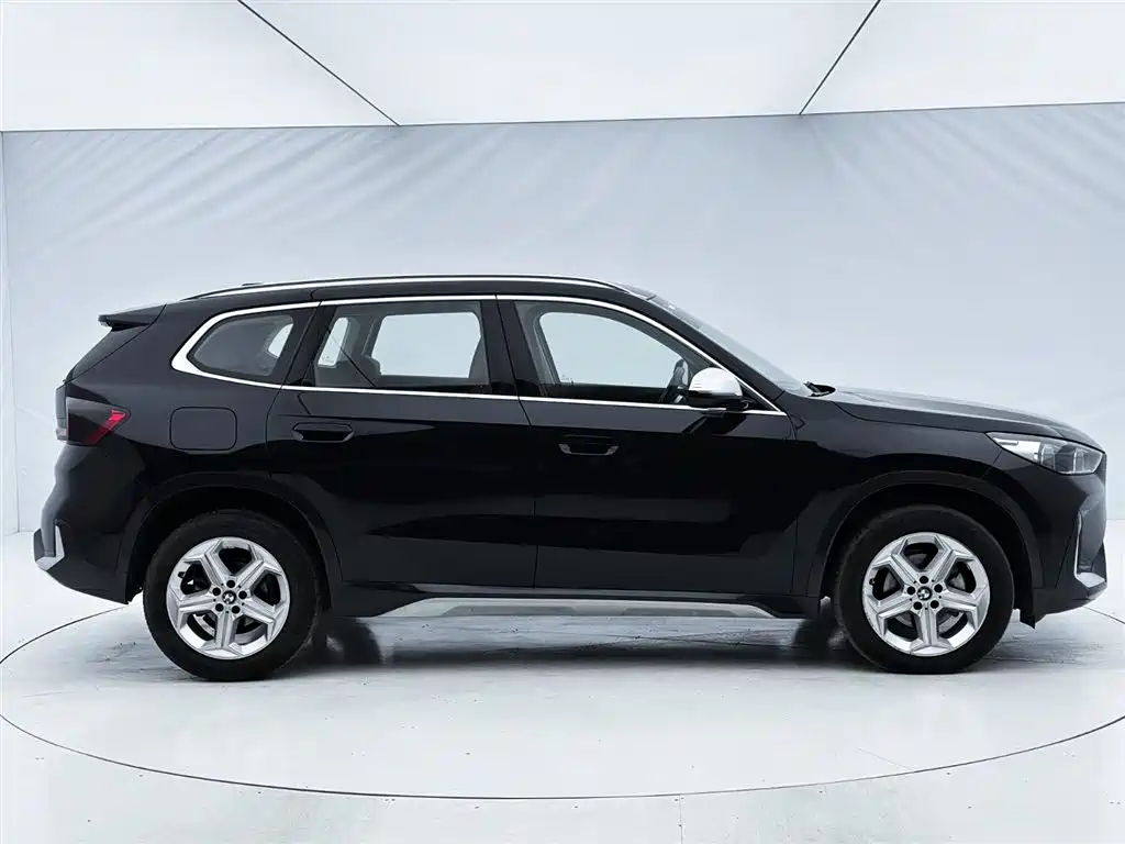 BMW X1 2023 sDrive20Li X Design Package фото 9
