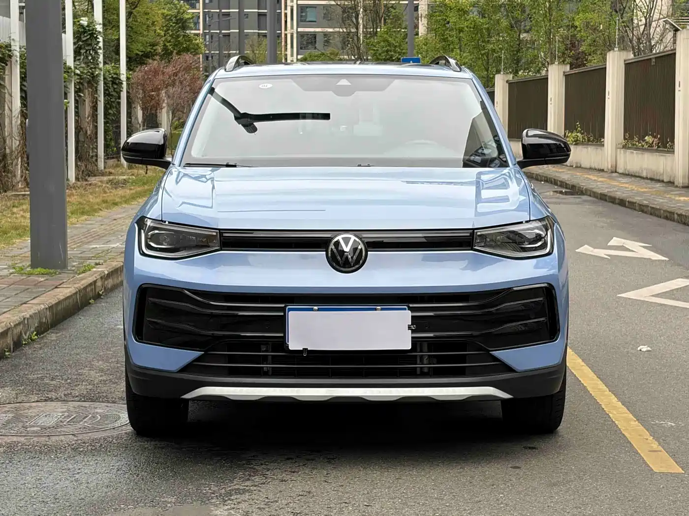 Volkswagen Tharu 2025 New Edge 300TSI Enjoyment Edition фото 2