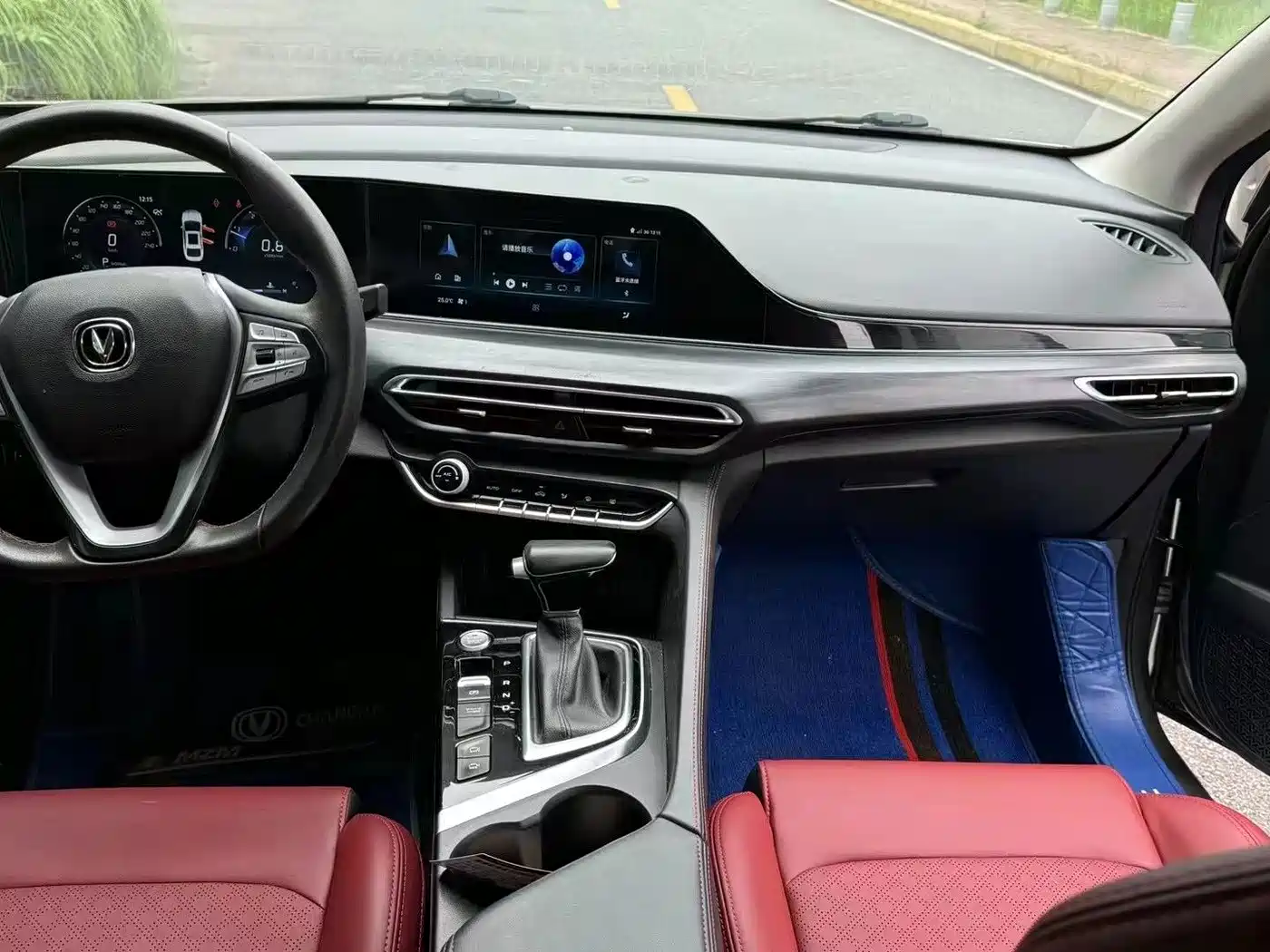 Photo 5 - Changan Eado