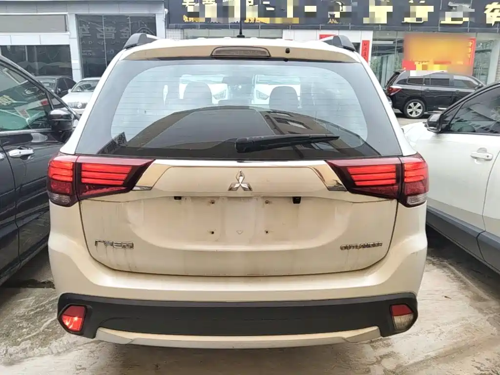 Mitsubishi Outlander 2016 2016 2.0L 2WD Fashion Edition 5-seater