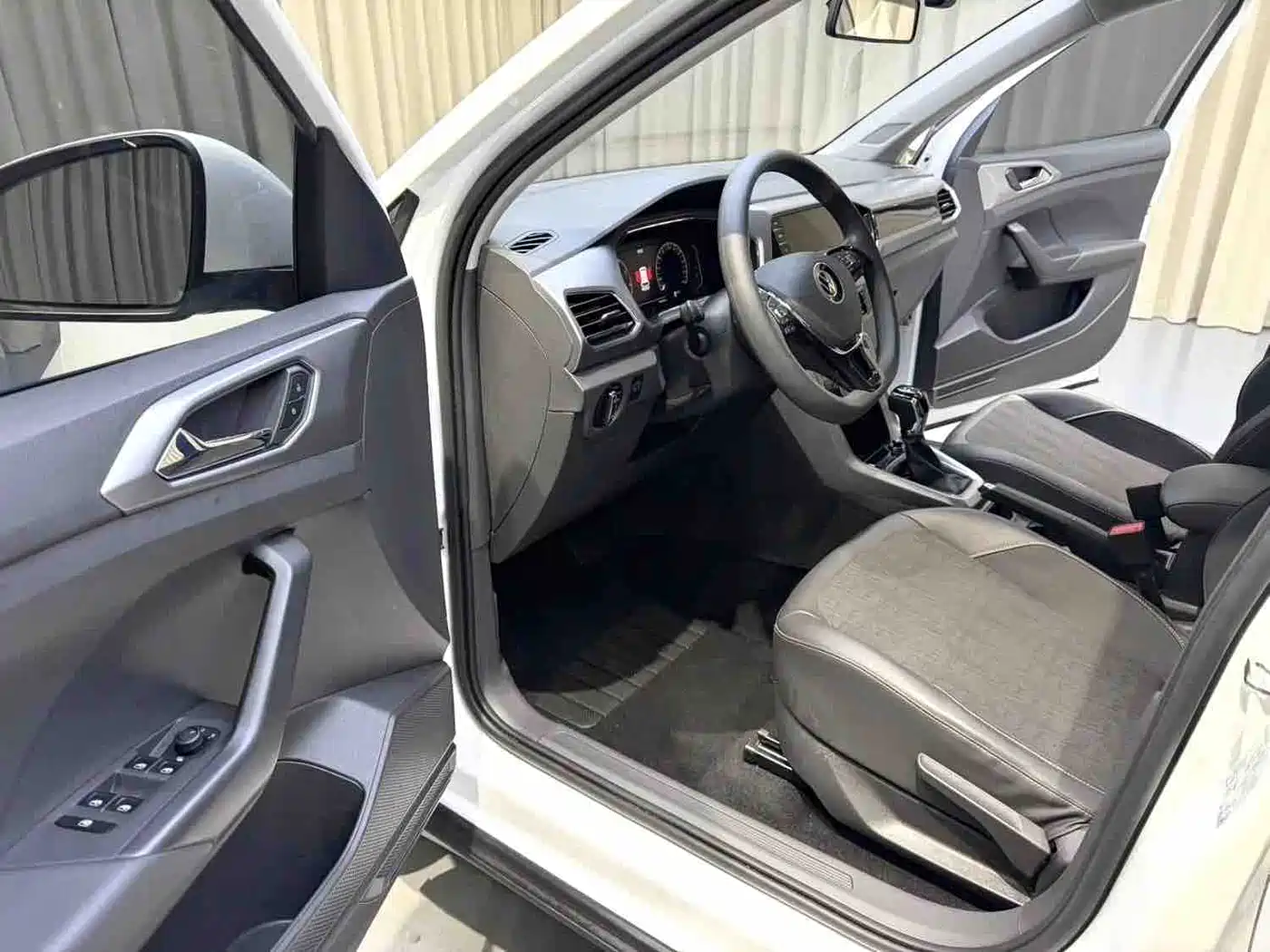 Volkswagen T-Cross 2022 280TSI DSG Comfort Edition фото 4