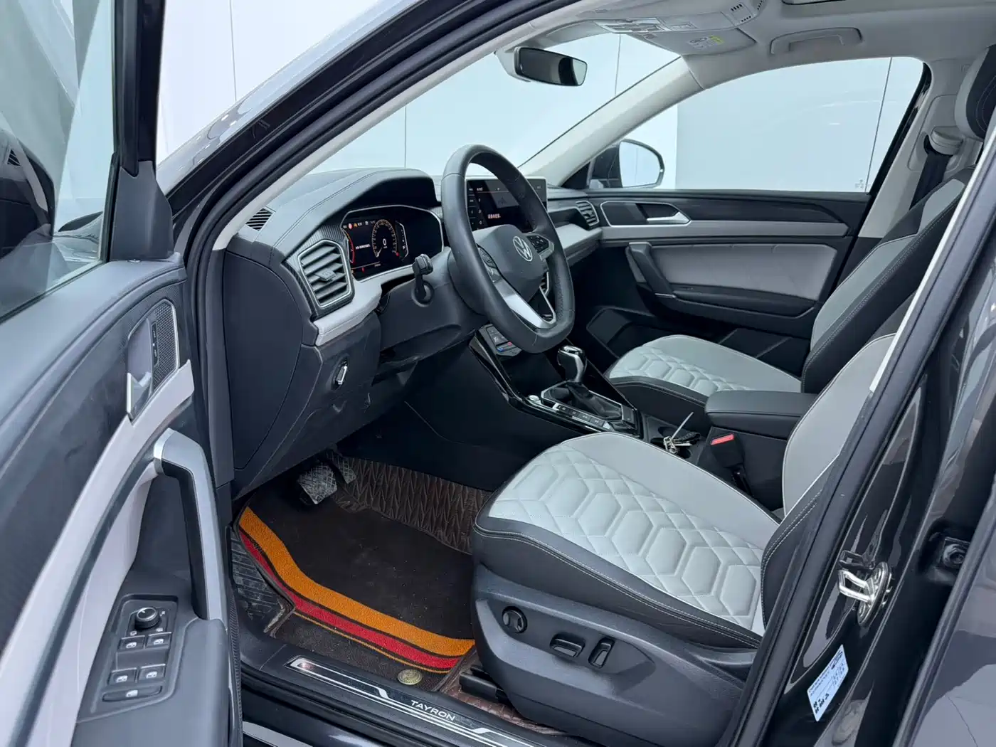 Volkswagen Tayron 2023 280TSI 2WD Luxury Plus Advanced Edition фото 7