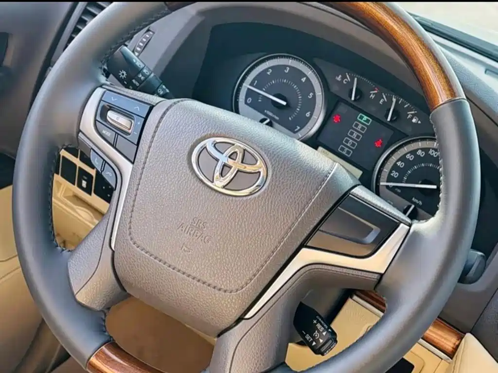 Toyota Land Cruiser 2018 2016 4.6L Automatic VX-R
