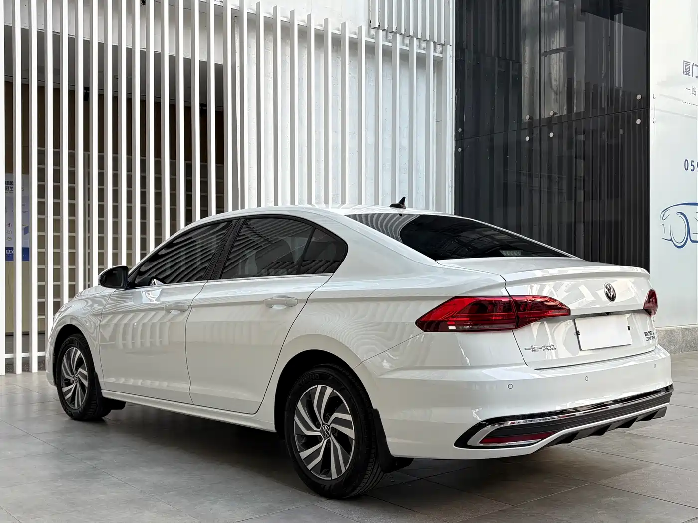 VOLKSWAGEN BORA