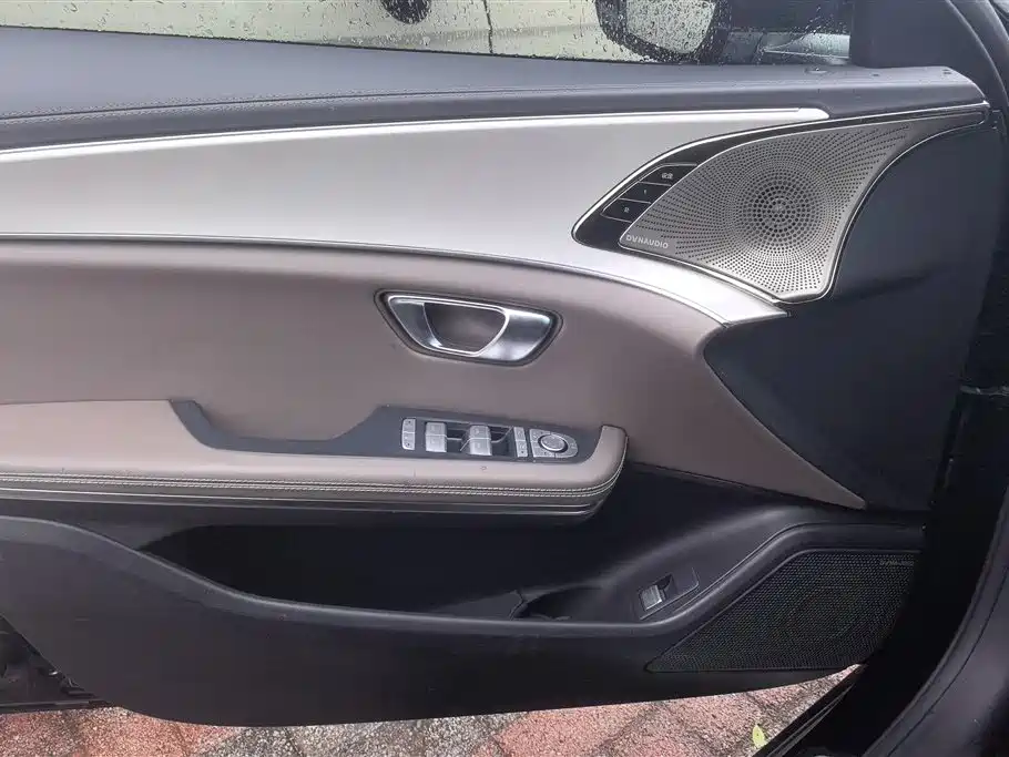 BYD Han 2025 DM-i 125KM Premium фото 7