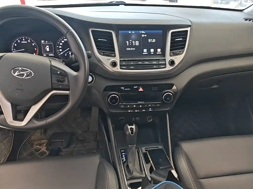 Hyundai Tucson 2015 1.6T Dual Clutch 2WD Smart фото 9