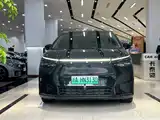 Фото 2 - XPeng X9