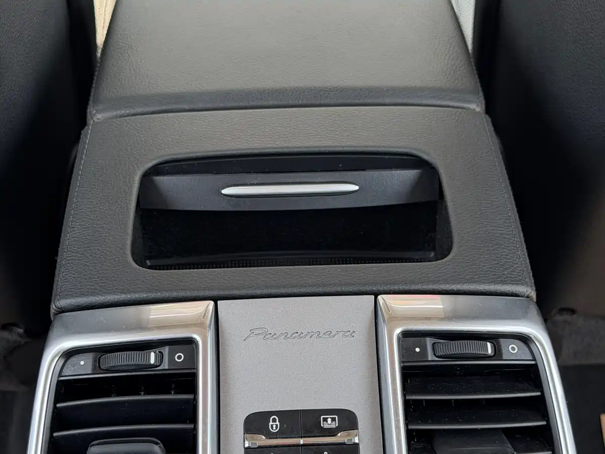 Porsche Panamera 2014 Panamera S Executive 3.0T фото 21