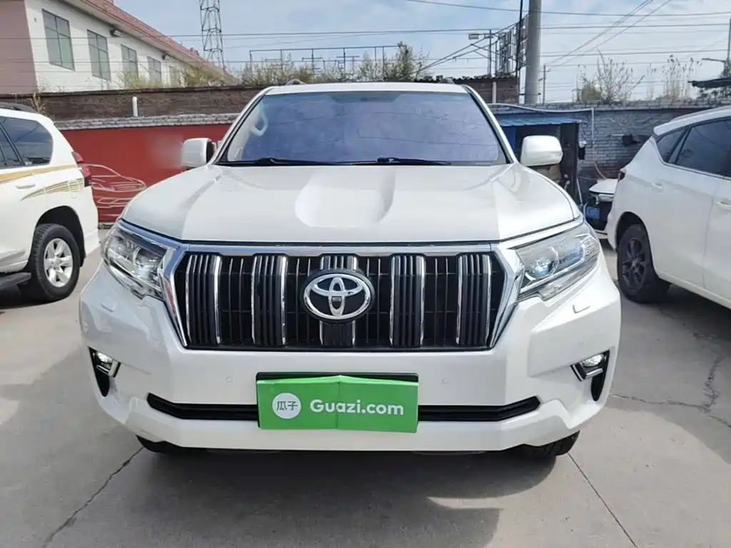 Фото 3 - Toyota Prado
