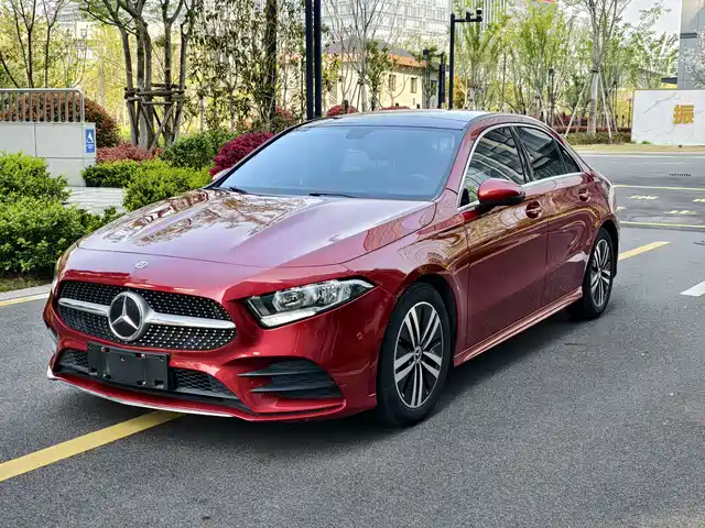 MERCEDES-BENZ A CLASS