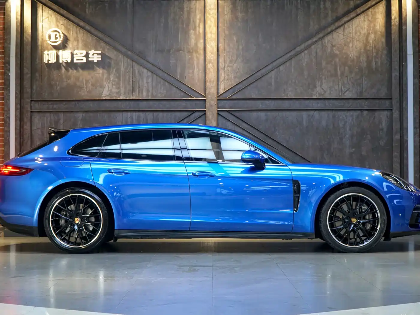 Porsche Panamera 2019 Panamera 4 Sport Turismo 2.9T фото 20
