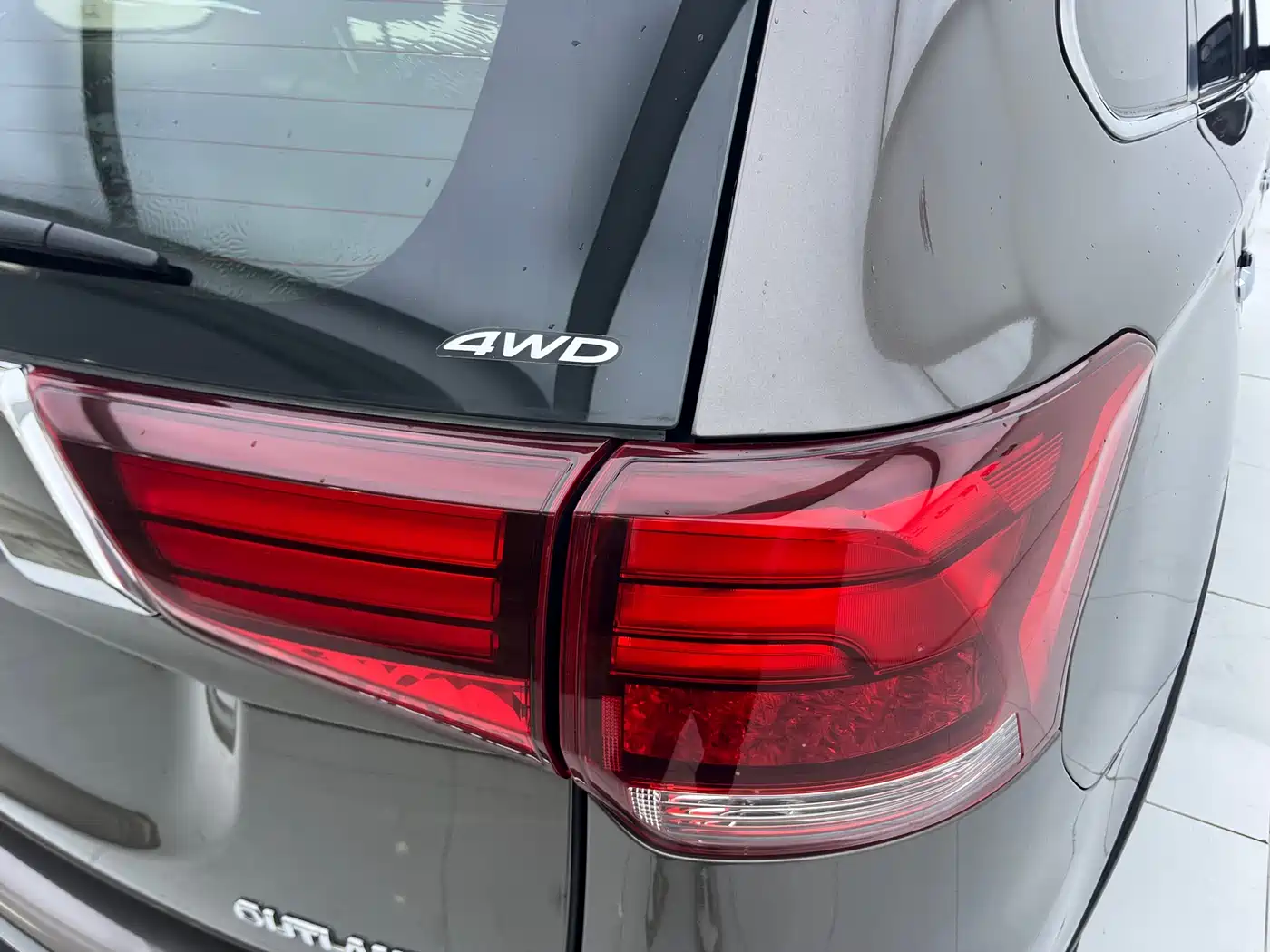 Mitsubishi Outlander 2016 2.4L 4WD Elite Edition 5-seater фото 22