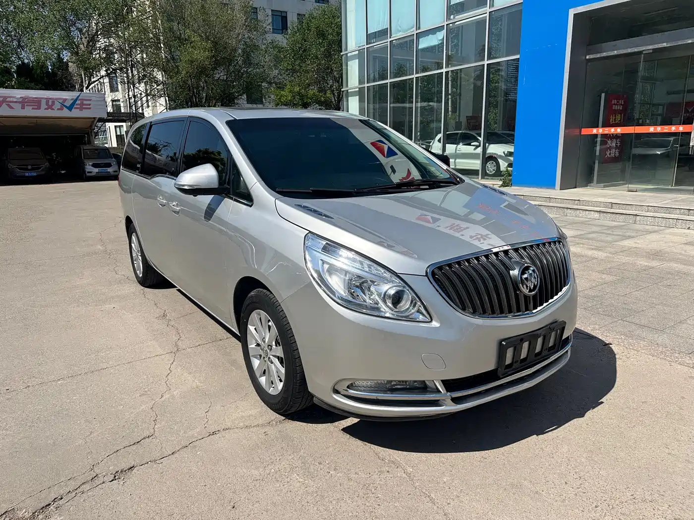 Buick GL8 2014 2.4L CT Luxury Business Comfort фото 6