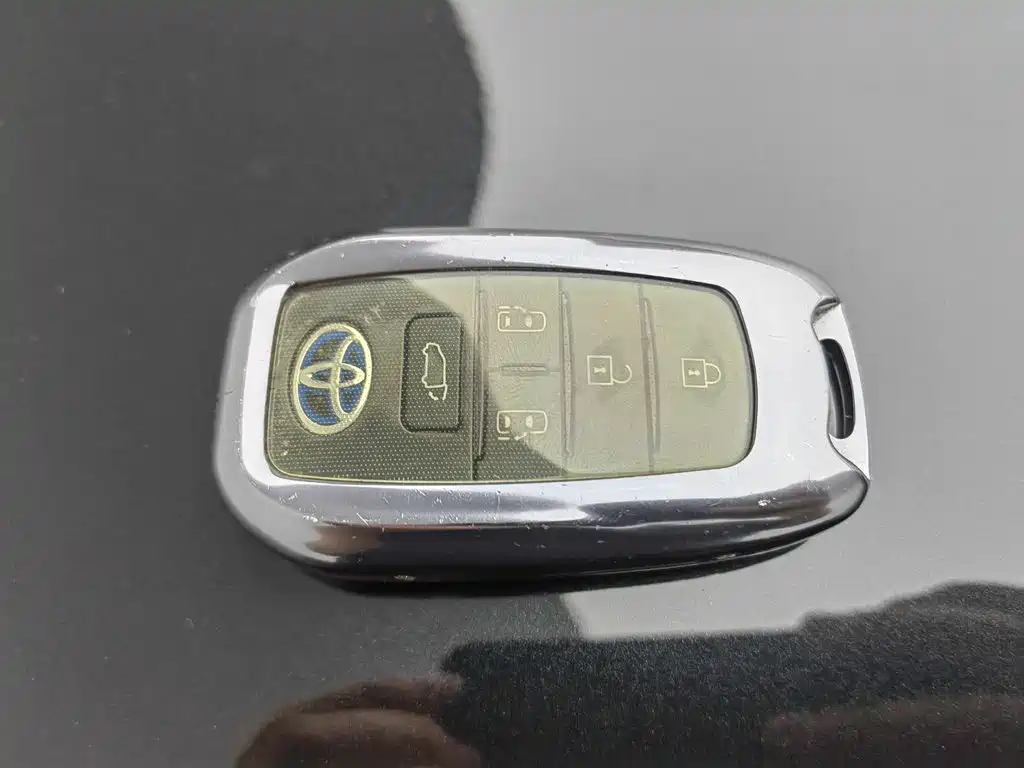 Photo 19 - Toyota Granvia