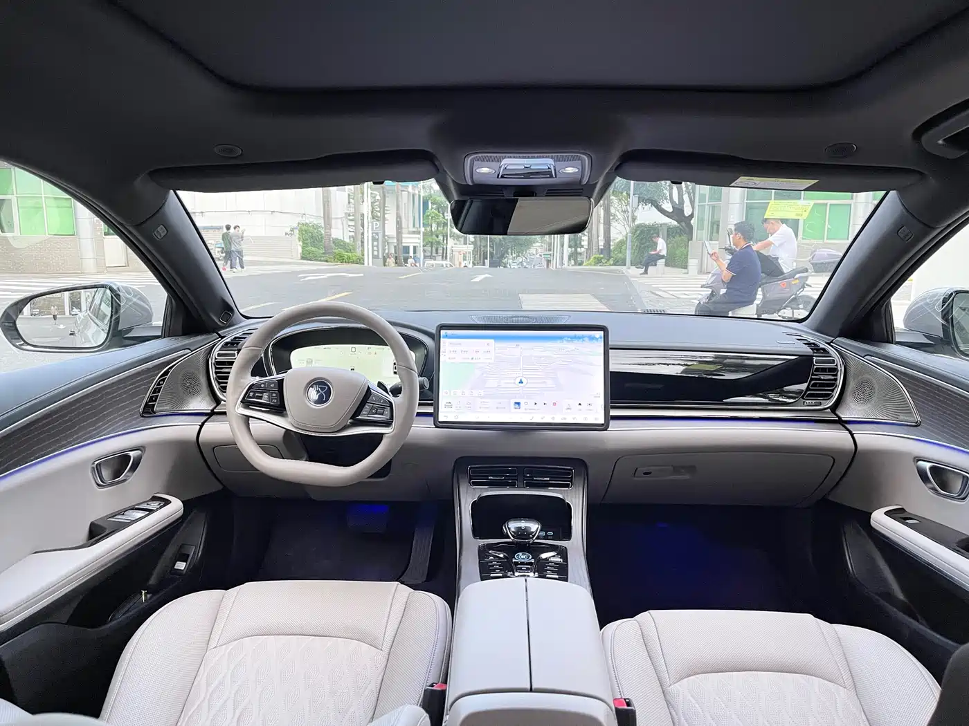 BYD Han 2025 Model EV 701KM LiDAR Smart Driving Version фото 16