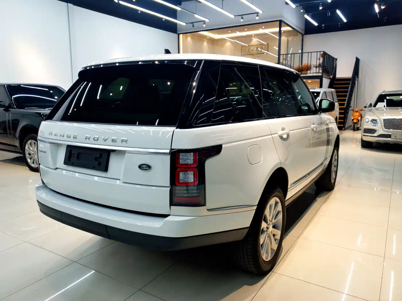 Land Rover Range Rover 2016 3.0 SC V6 Vogue фото 6