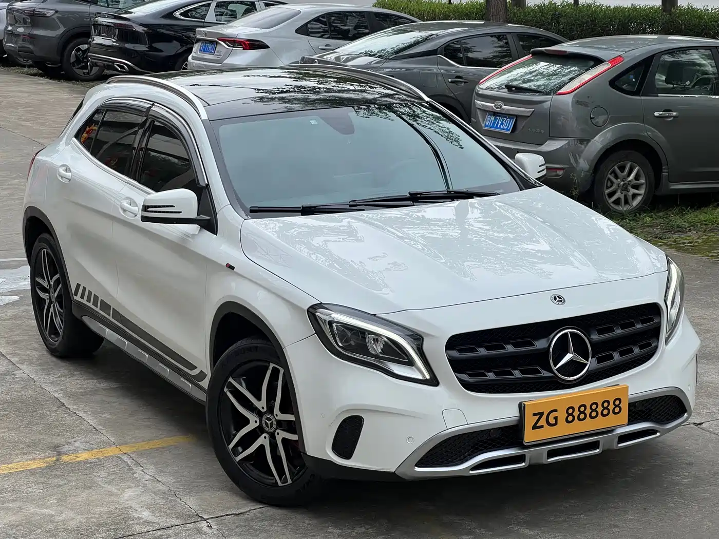 Mercedes-Benz GLA 2017 GLA 200 Fashion фото 3