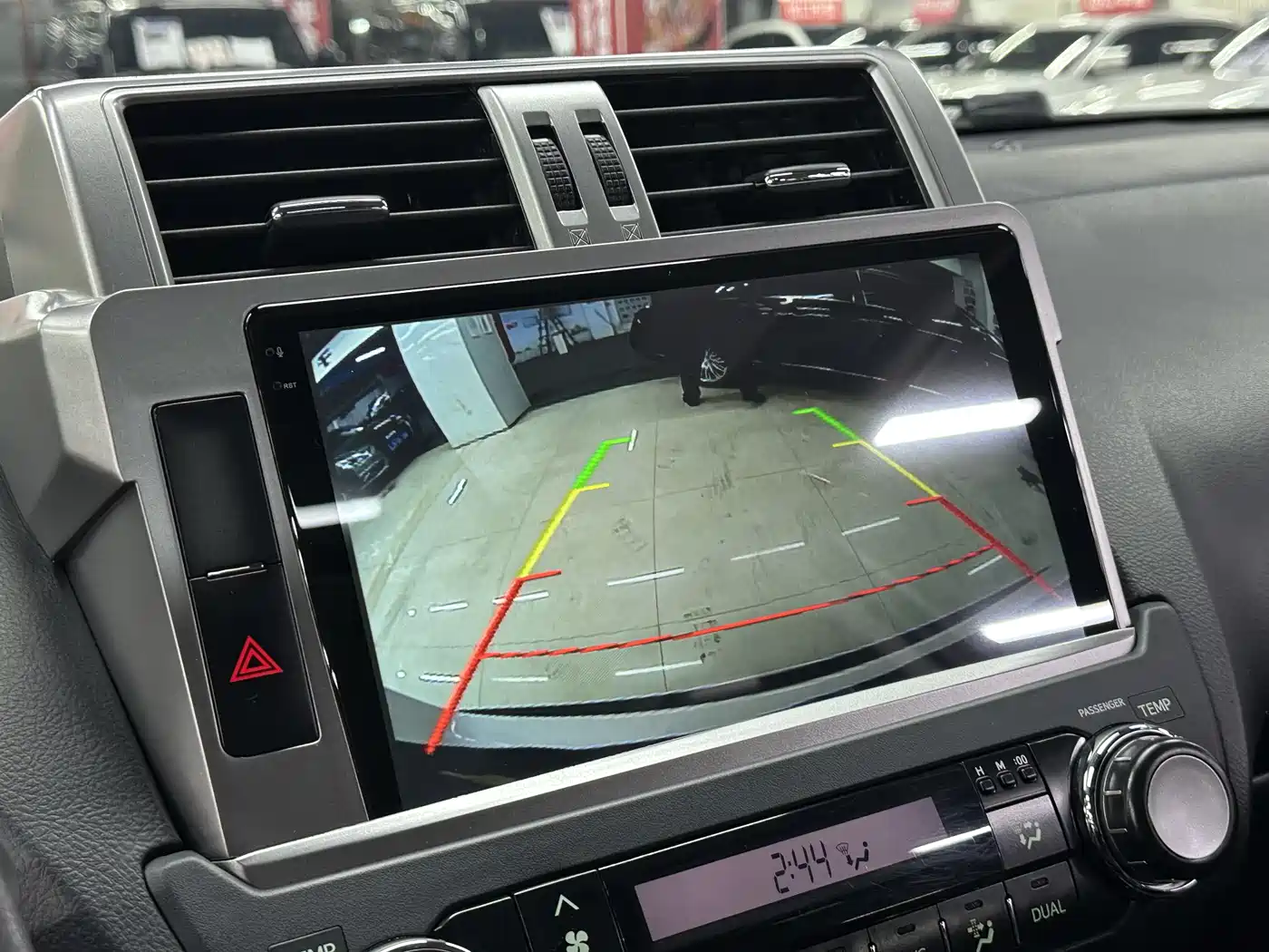 Toyota Prado 2016 2.7L Auto Standard Edition фото 38
