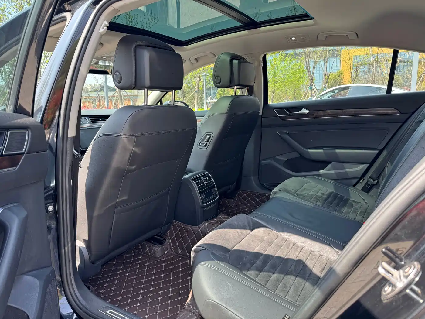Volkswagen Magotan 2017 330TSI DSG Luxury фото 11