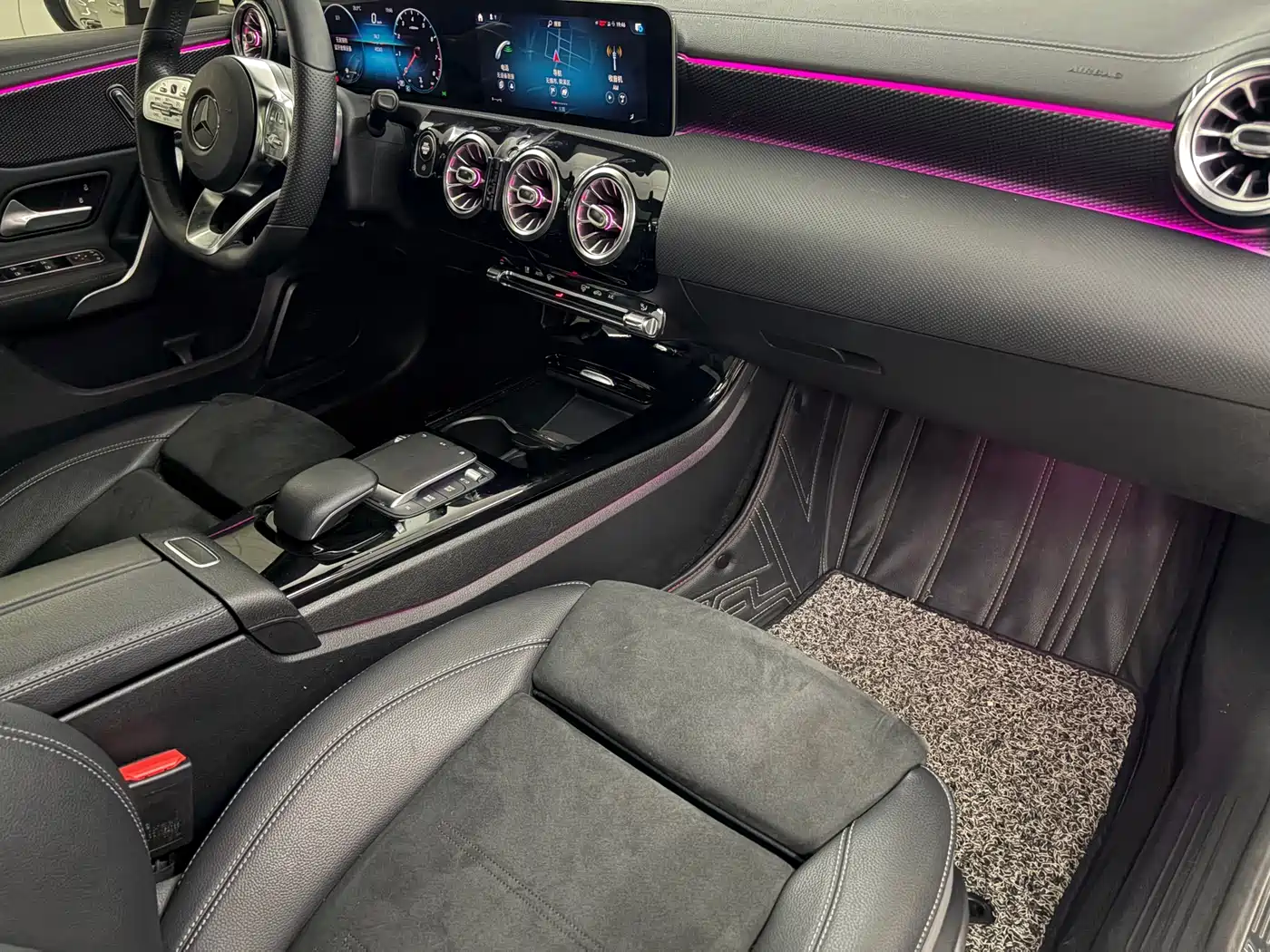 Mercedes-Benz A-Class 2020 Facelift A 200 L Sport Sedan Fashion фото 14
