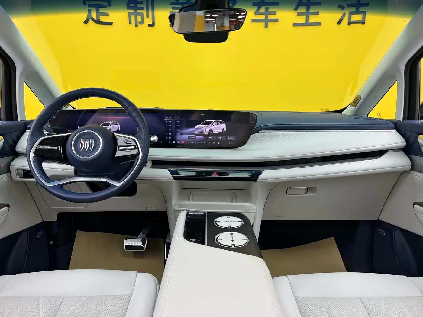 BUICK GL8 NEW ENERGY