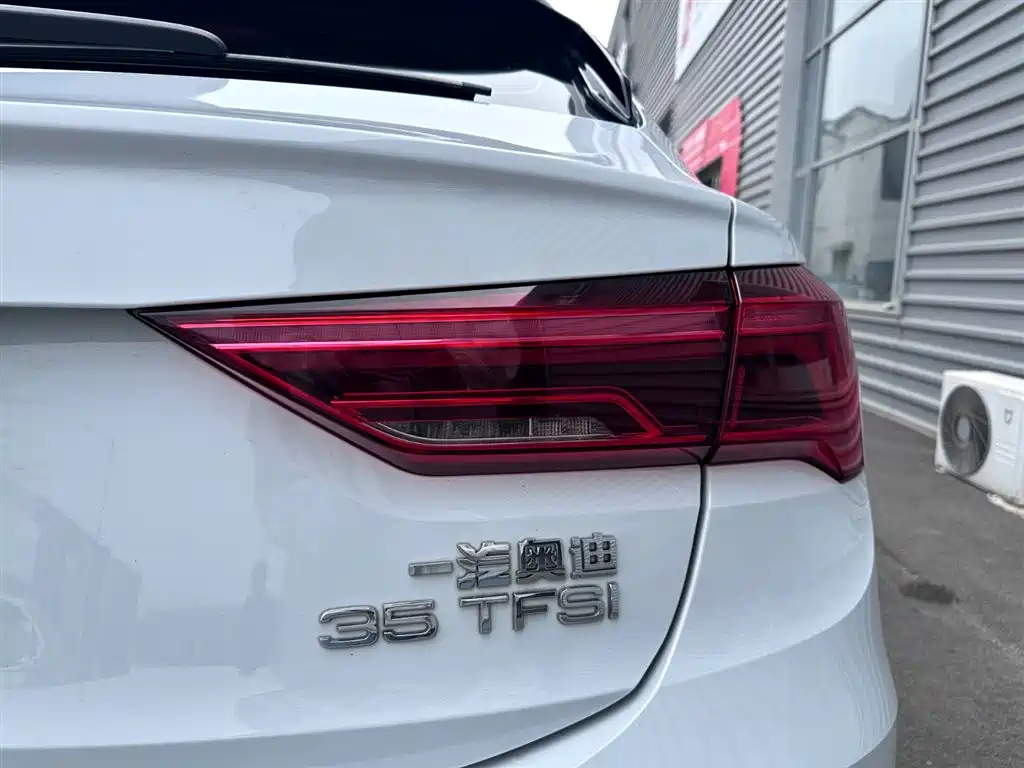 Audi Q3 Sportback 2020 35 TFSI Progressive фото 6