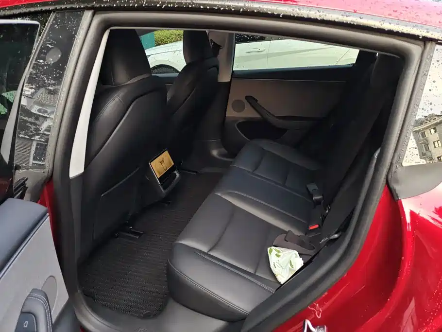 Tesla Model 3 2026 2025 Model Year Facelift Rear-Wheel Drive