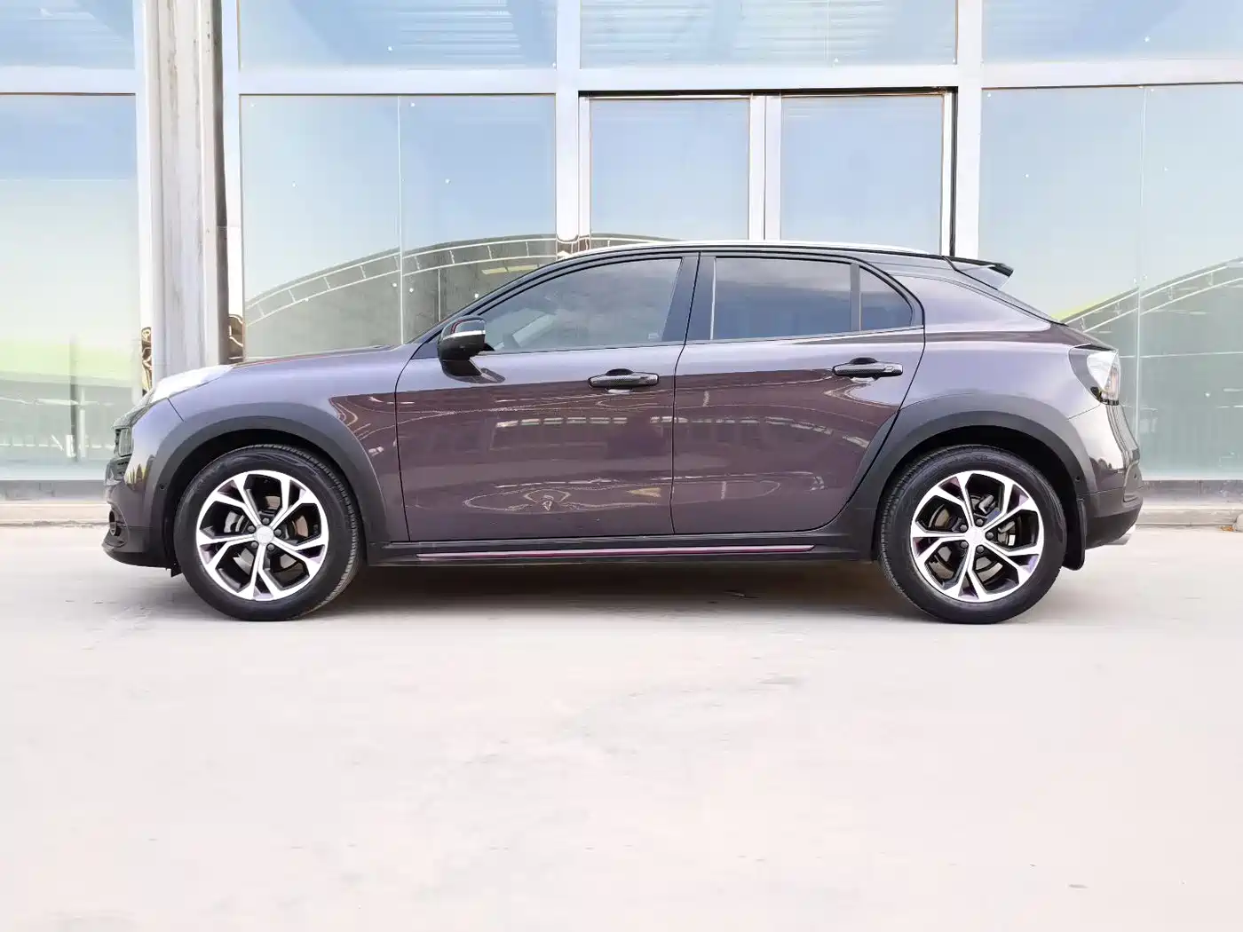 Lynk & Co 02 2018 Model 1.5T DCT 2WD Yao Pro Edition China V фото 6