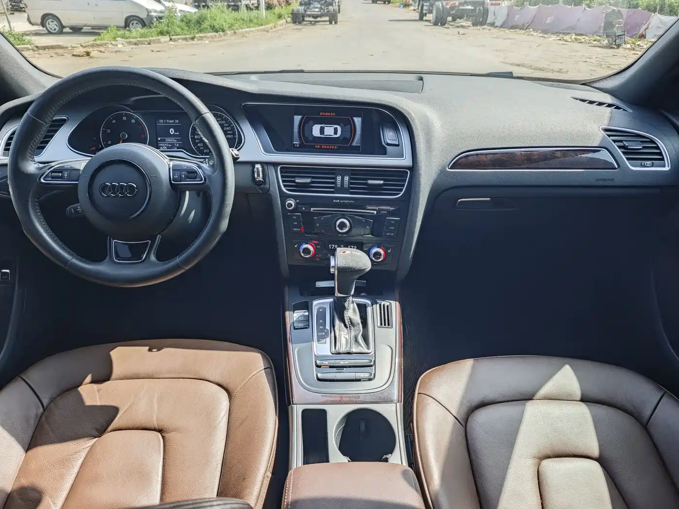 Audi A4L 2015 35 TFSI Auto Comfort фото 8