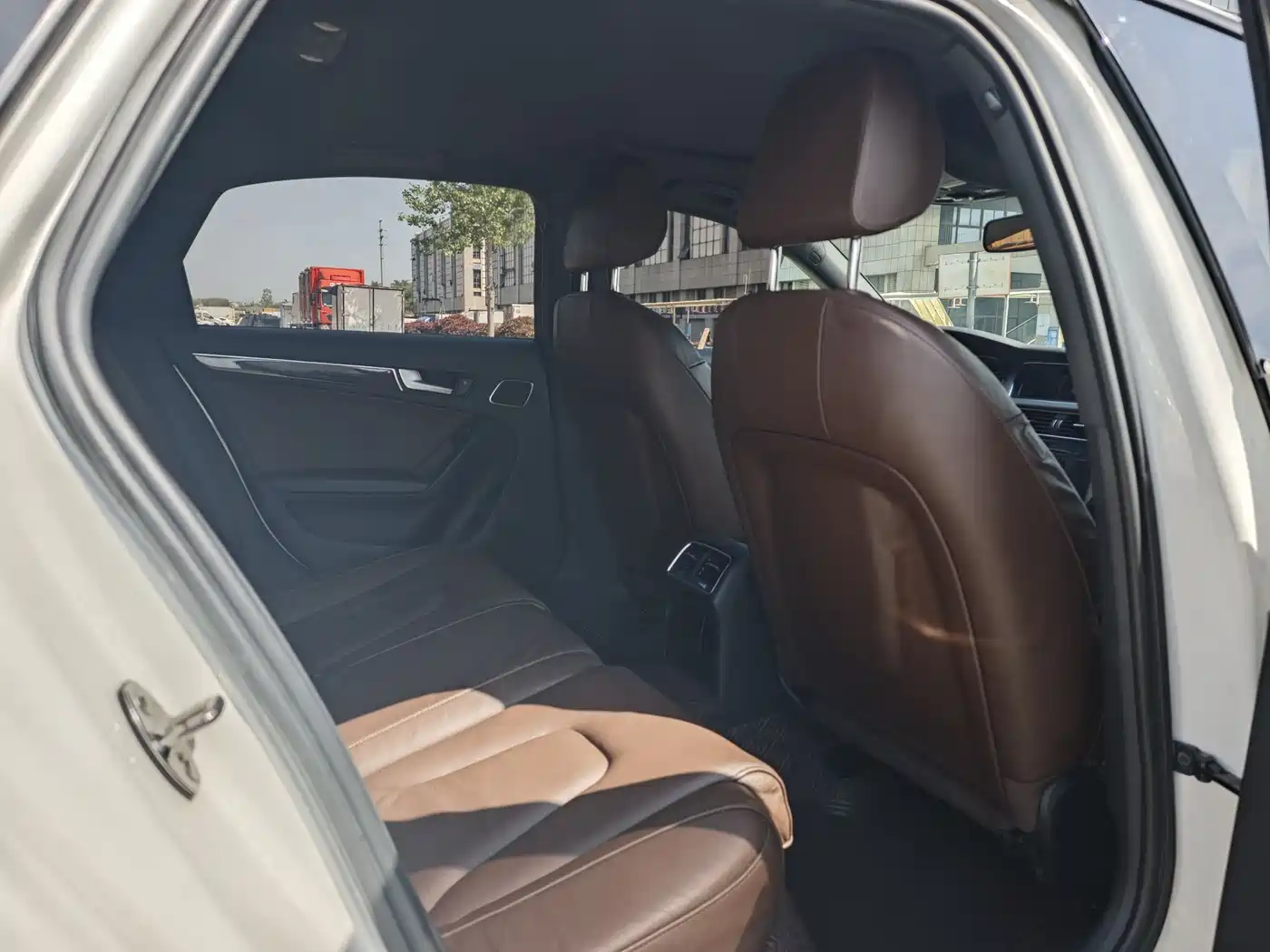 Audi A4L 2015 35 TFSI Auto Comfort фото 7