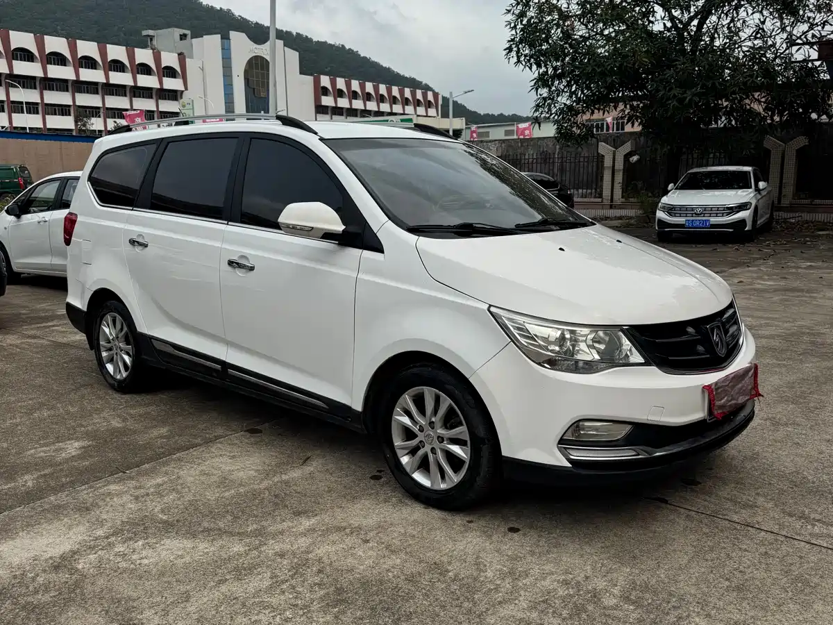 BAOJUN 730