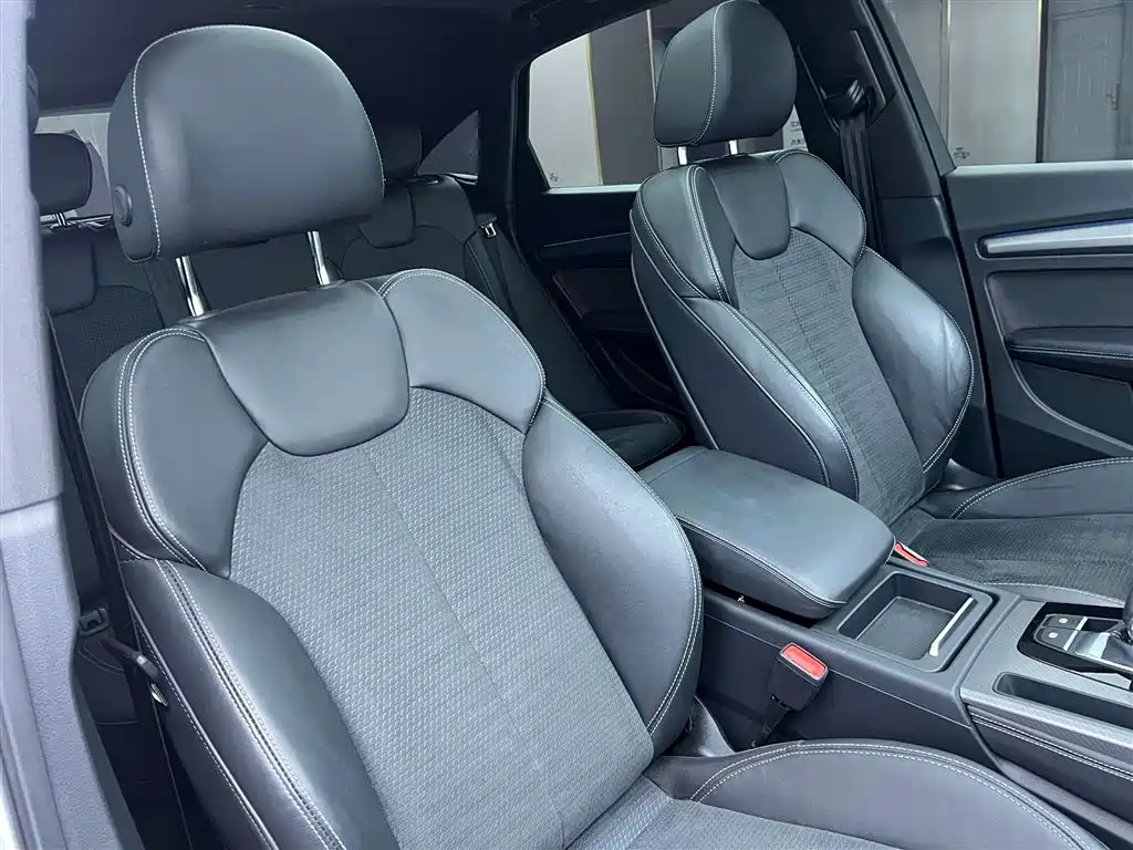 Audi Q5L Sportback 2022 40 TFSI Luxury фото 20