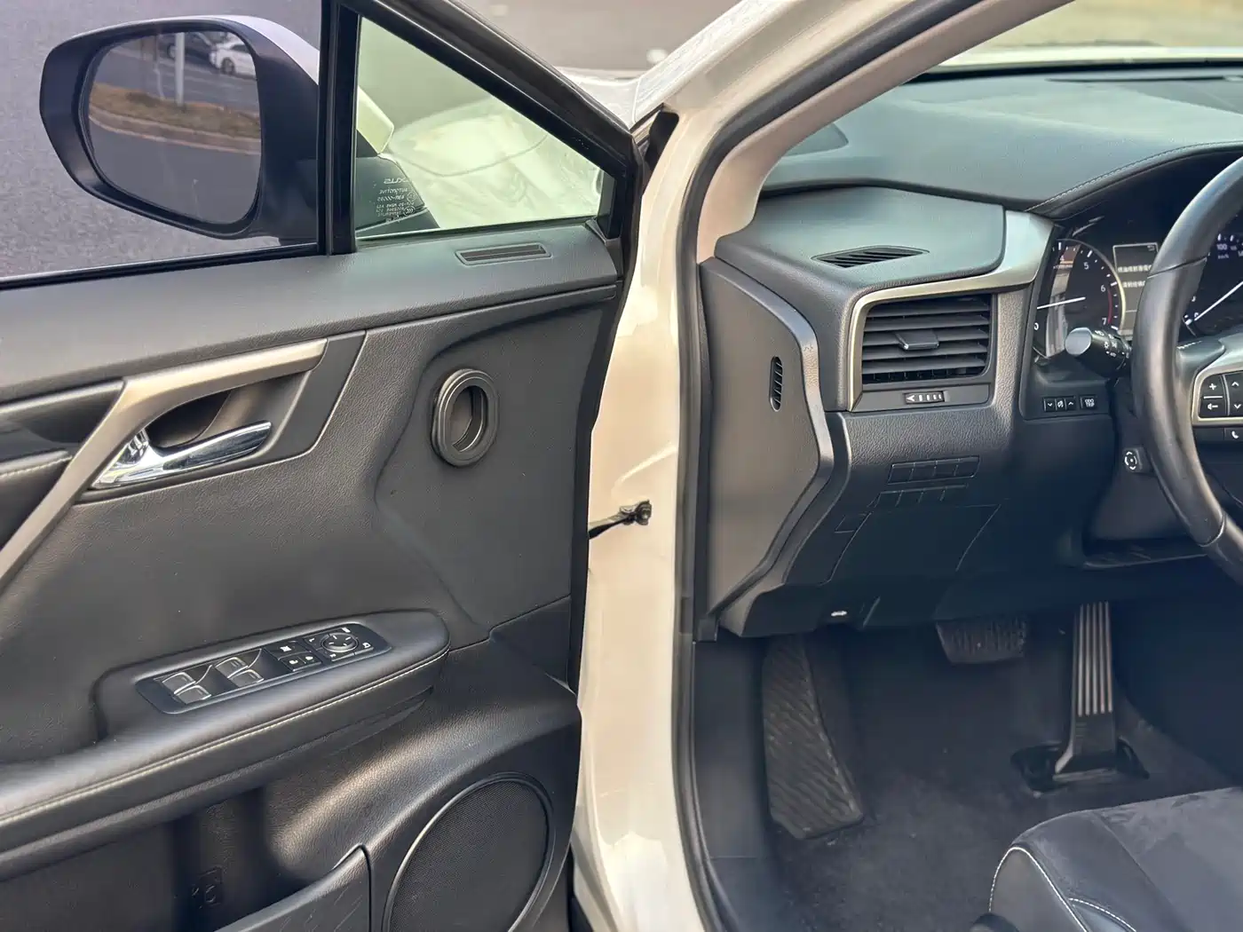 Lexus RX 2016 300 2WD Comfort Edition China V фото 15