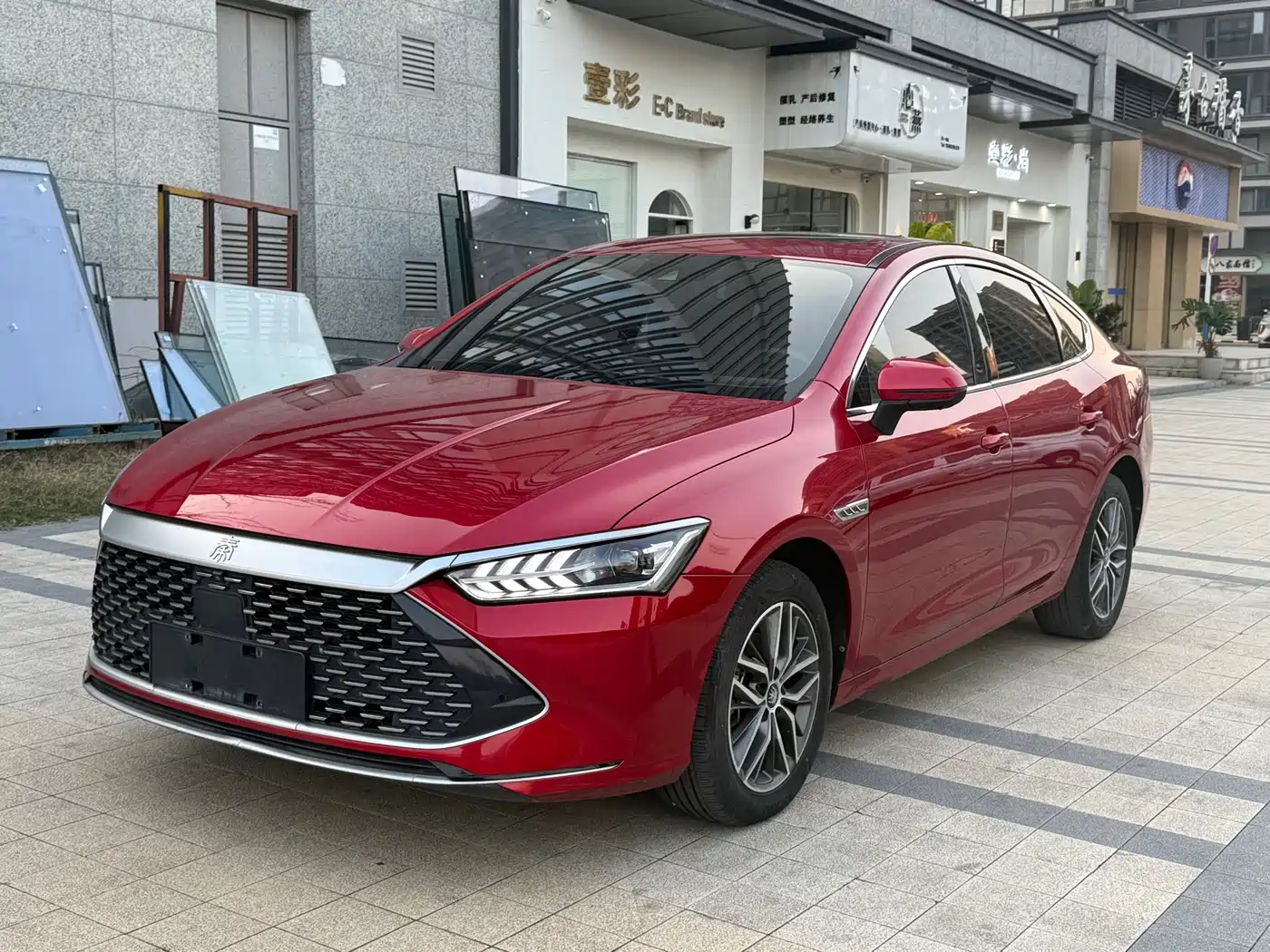 BYD Qin PLUS 2023 Champion Edition DM-i 120KM Excellence