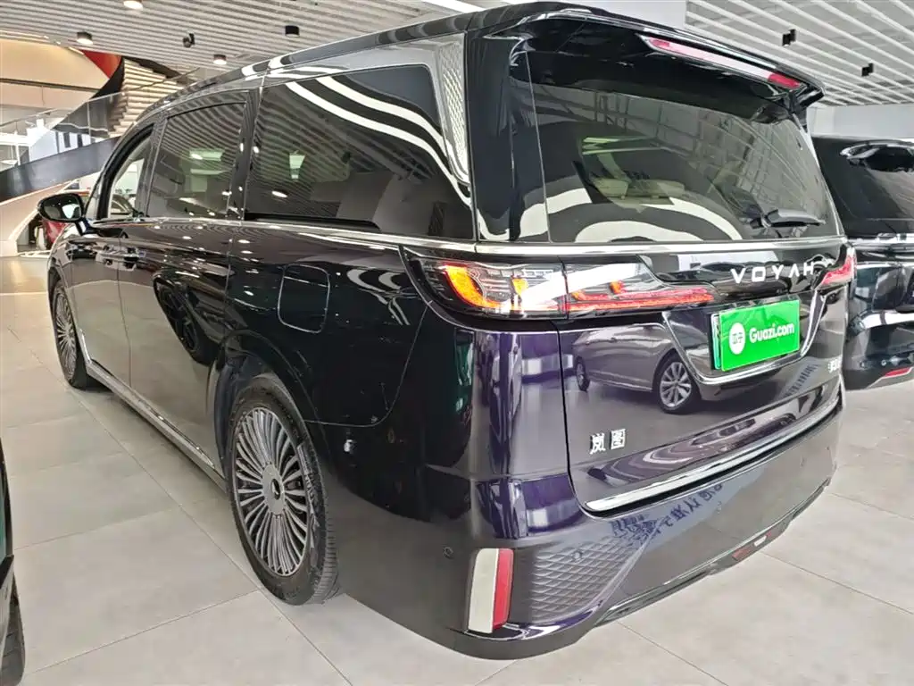 Voyah Auto Voyah Dreamer 2025 PHEV 4WD Kunpeng Premium Edition фото 5